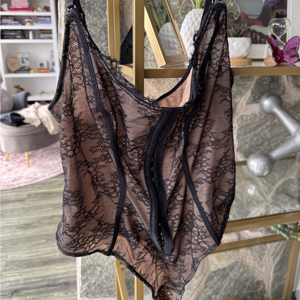 Black Lace Bodysuit Top (M)